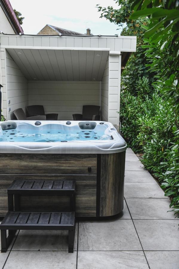 O Rethel Jacuzzi, Gite Ardennes Εξωτερικό φωτογραφία
