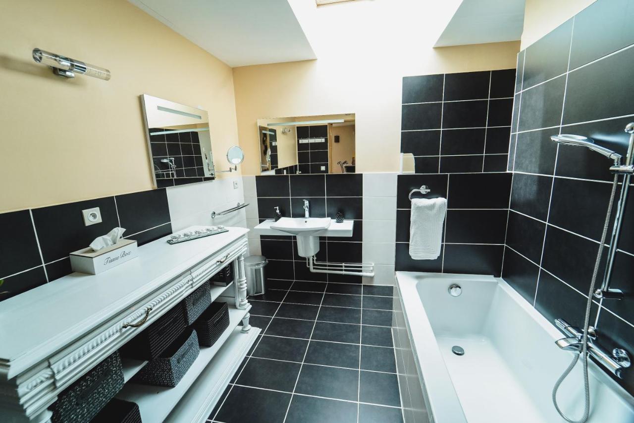 O Rethel Jacuzzi, Gite Ardennes Εξωτερικό φωτογραφία
